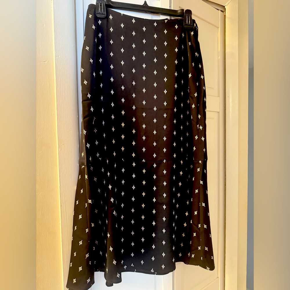 Loft black & white midi silk skirt